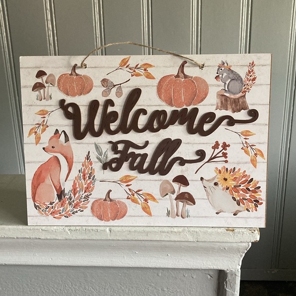 NWT- Adorable- Wooden Hello Fall- Critters Decoration Sign ๐ฟ๏ธ๐ฆ๐โ๐ซ๐ - Picture 11 of 17
